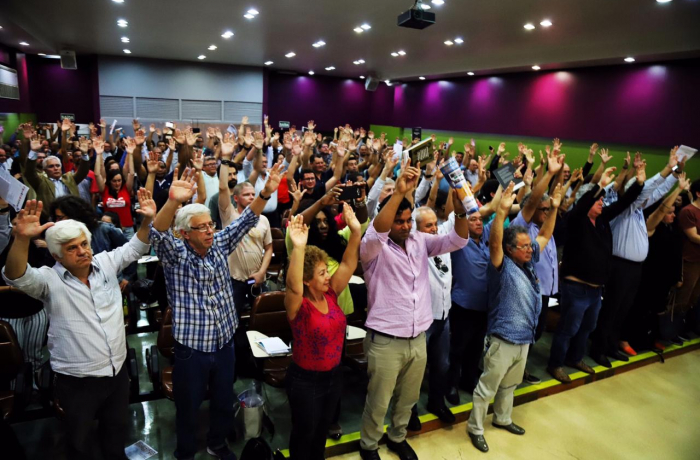 Sindicalistas aprovam documento e mobilização contra reforma da Previdência de Bolsonaro (Foto: Roberto Parizotti/CUT)