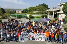 Petroleiros se mobilizam contra retirada de direitos