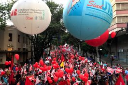 Petroleiros participam de ato contra a Reforma da Previdência em BH