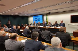Após mobilizações, Parente recua e suspende temporariamente fechamento das Fafen’s