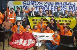 Parlamentares lançam frente contra privatização das refinarias