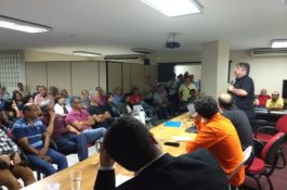 Petroleiros aposentados se reúnem para debater Benefício Farmácia, AMS e Petros