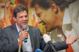Haddad encosta em Bolsonaro, aponta pesquisa CUT/Vox
