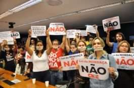 Mobilização na Câmara impede votação do Projeto ‘Escola Sem Partido’