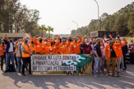 Caravana dos Sindipetros contra a terceirização