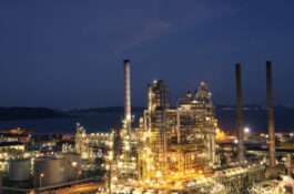 Refinaria privatizada vende gasolina 27,4% mais cara do que a Petrobras