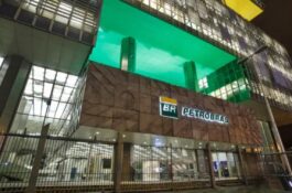 FUP: nova troca na Petrobras é movimento ‘eleitoreiro e desesperado’ de Bolsonaro