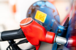 Petrobrás reduz preços de combustível