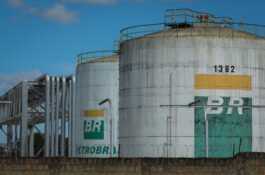 Resultados operacionais da Petrobras no 2° trimestre de 2023 revelam impacto desastroso dos desinvestimentos de gestões anteriores