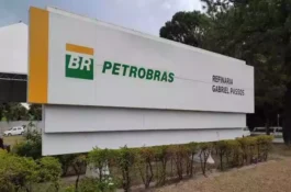 Discriminação na revista patrimonial e problemas no transporte são levados à Regap