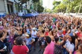 Trabalhadores terceirizados suspendem greve, mas seguem mobilizados