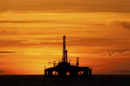 O petróleo no nosso dia a dia em tempos de transição energética