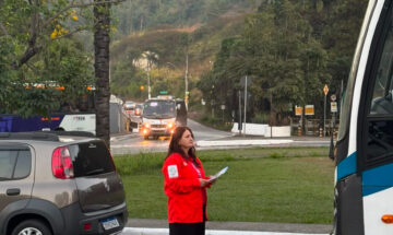 Dirigentes do Sindipetro/MG distribuíram boletim sobre violência e práticas antissindicais na Replan