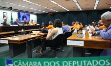 Em audiência pública, FUP defende recontratação de concursados de subsidiárias privatizadas
