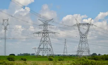 Prévia da inflação recua 0,40% em agosto impulsionado por queda na conta de luz e nos combustíveis
